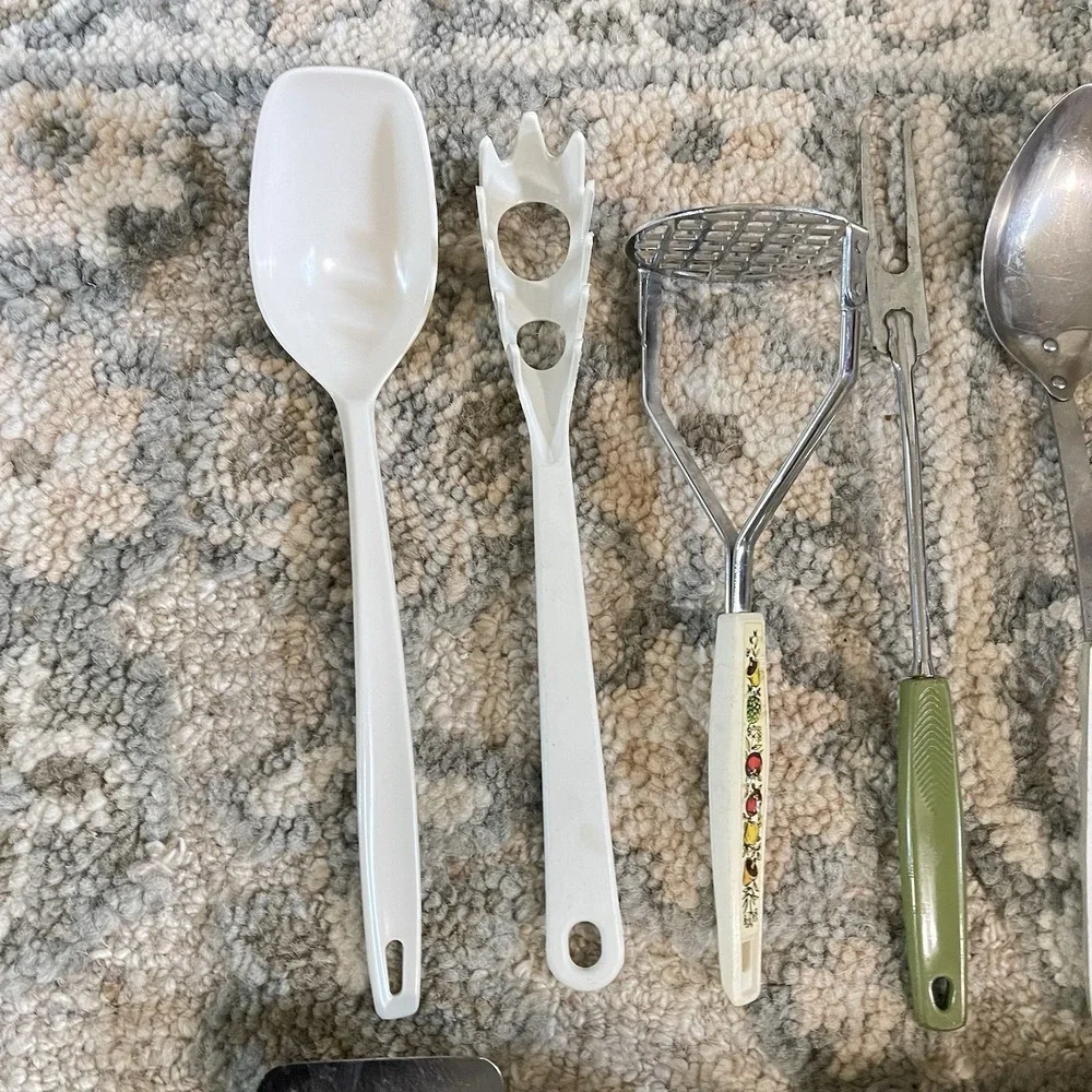 Vintage Lot Mixed Utensils Spoons Spatulas Fork Masher EKCO Flint Melamine Foley